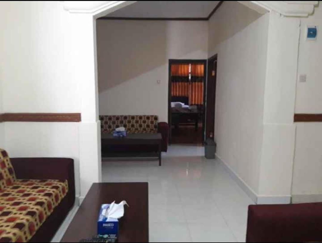 Mawar Bed And Breakfast Bajawa Esterno foto